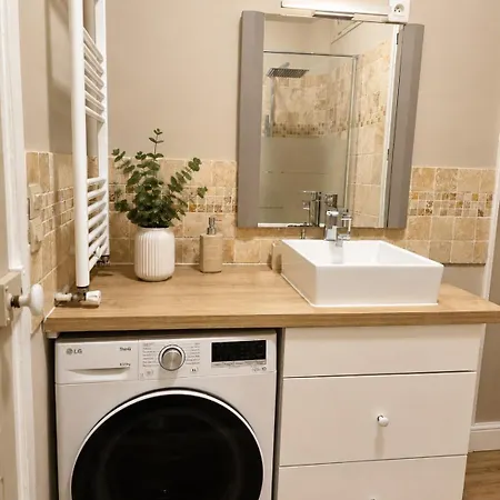 Quiet Cosy Flat Walk To Palais & Apartman Cannes
